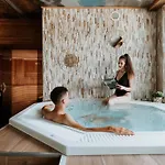 Goralski & Restaurant Aparthotel 4*