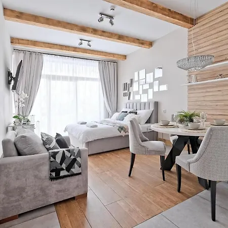 Goralski & Restaurant Hotel apartamentowy 4*