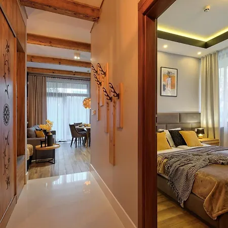 Goralski & Restaurant بيالكا تاترزانسكا