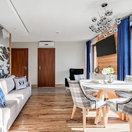 Goralski & Restaurant بيالكا تاترزانسكا