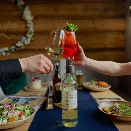 شقة فندقية Goralski & Restaurant 4*