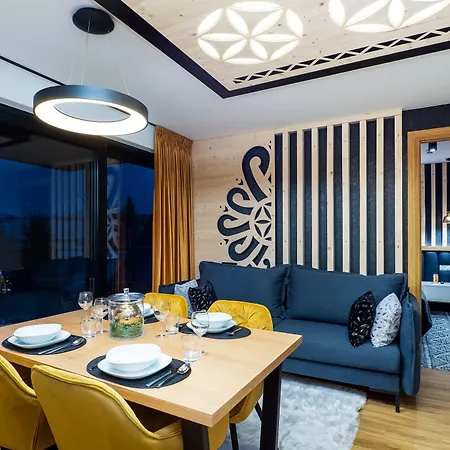 Goralski & Restaurant 4* بيالكا تاترزانسكا