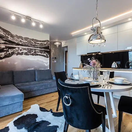 Goralski & Restaurant Lägenhetshotell 4*