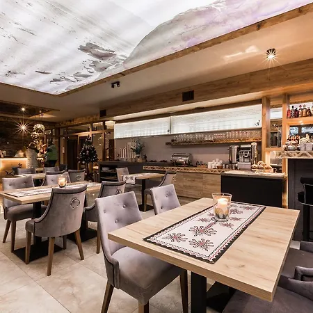 Goralski & Restaurant Lägenhetshotell Bialka Tatrzanska