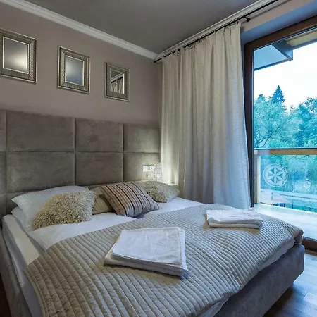 Goralski & Restaurant 4*