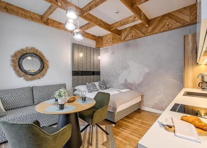 Goralski & Restaurant Aparthotel 4*