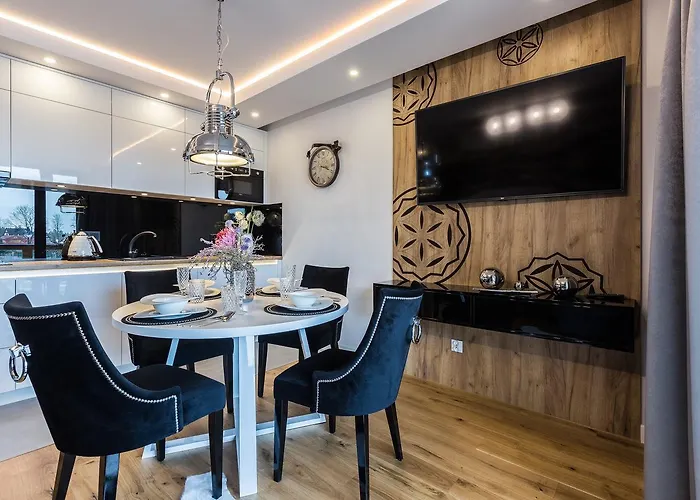 Goralski & Restaurant Aparthotel Białka Tatrzańska