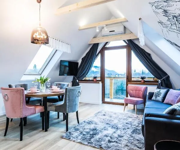 Goralski & Restaurant Aparthotel Białka Tatrzańska